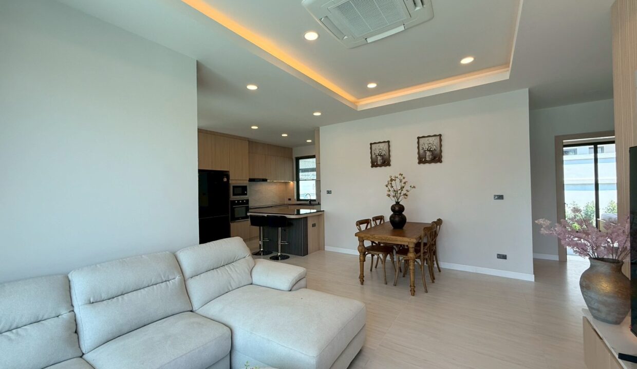 LINE_ALBUM_Lalisa_260406_5