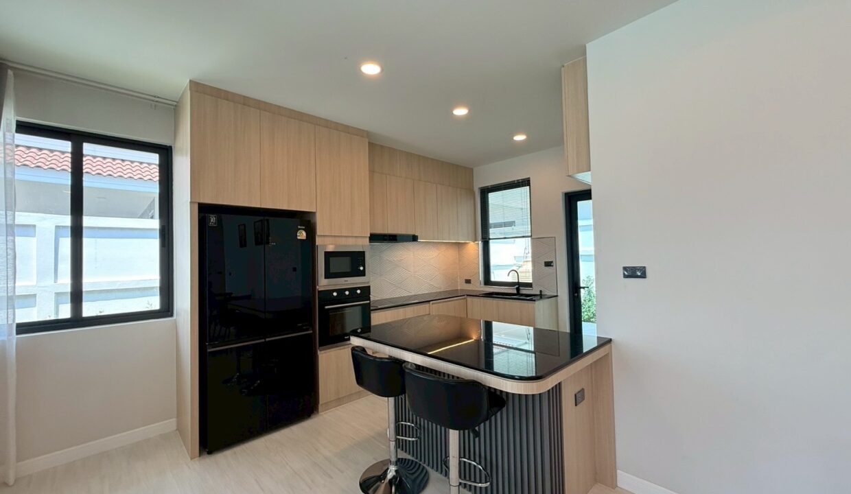 LINE_ALBUM_Lalisa_260406_6