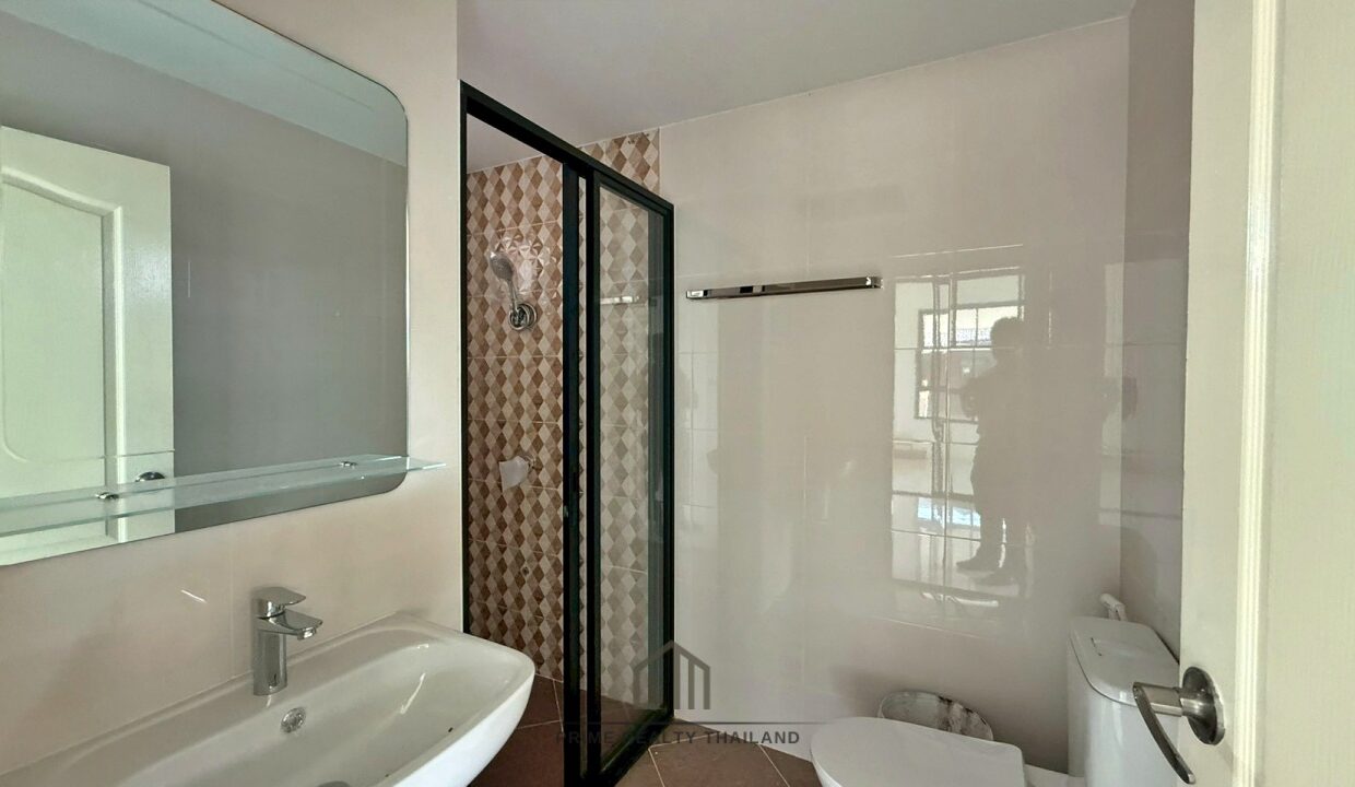 batch_LINE_ALBUM_66Banrak 2 bed_260425_4