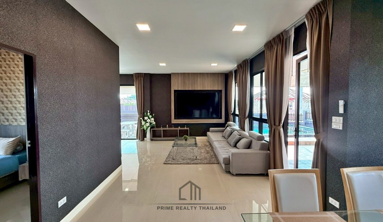 batch_LINE_ALBUM_68Banrak 3 bed furnished with pool_260425_3