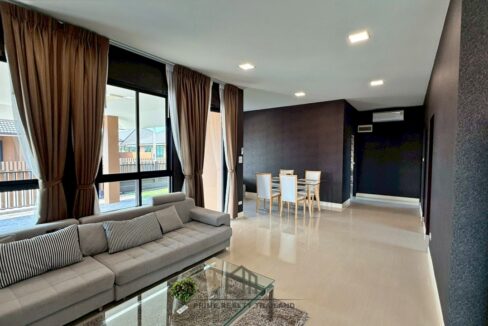 batch_LINE_ALBUM_68Banrak 3 bed furnished with pool_260425_5