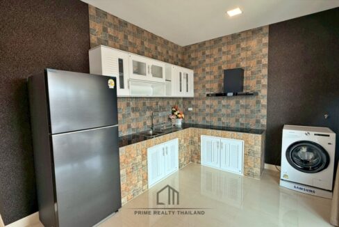 batch_LINE_ALBUM_68Banrak 3 bed furnished with pool_260425_7