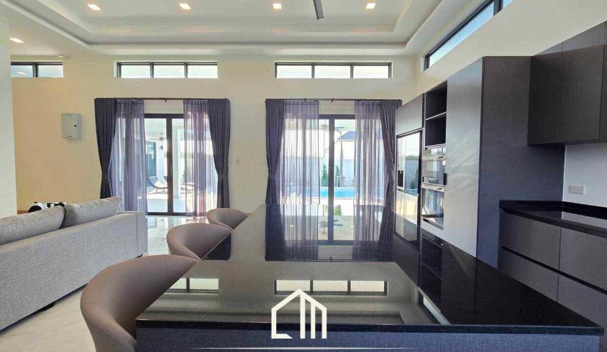 batch_LINE_ALBUM_99 Village 4 bed_260408_9