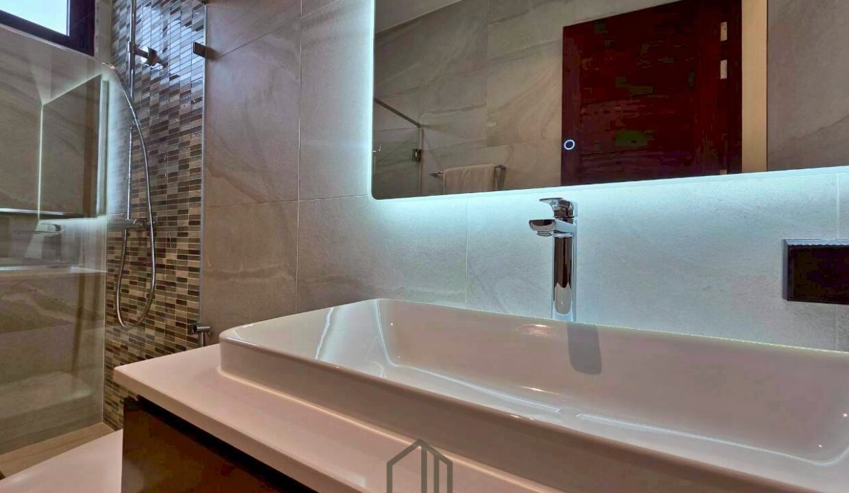 batch_LINE_ALBUM_Palm Hill 42 MB_260420_39