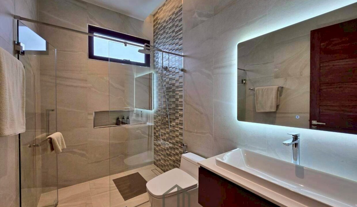 batch_LINE_ALBUM_Palm Hill 42 MB_260420_40