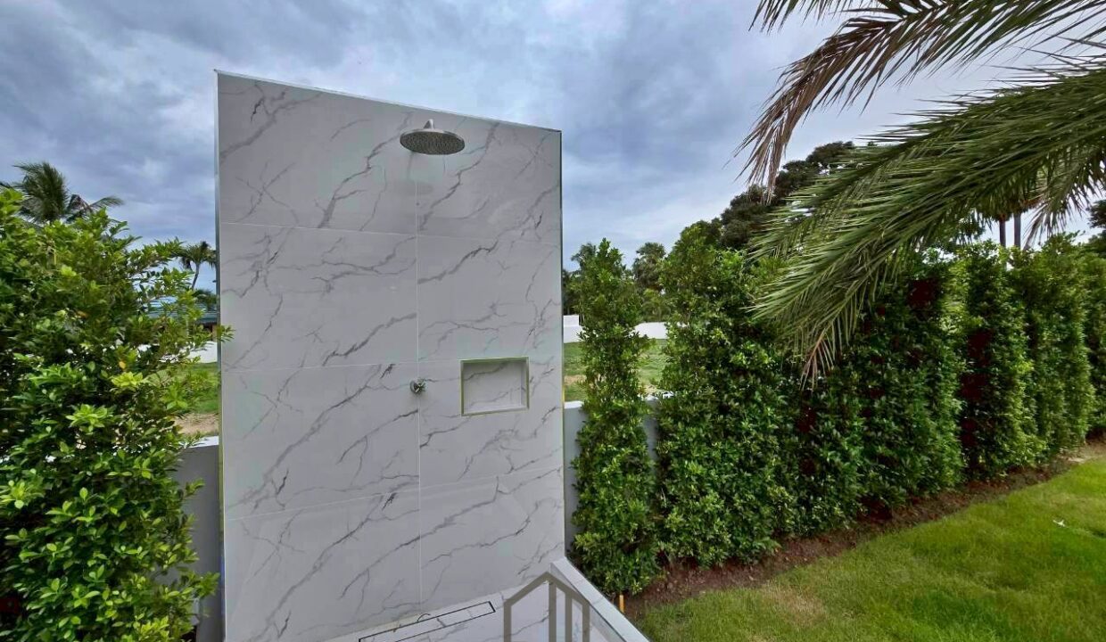 batch_LINE_ALBUM_Palm Hill 42 MB_260420_83