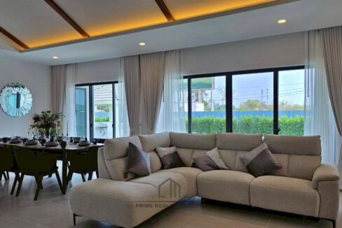 batch_LINE_ALBUM_Raintree_260425_11