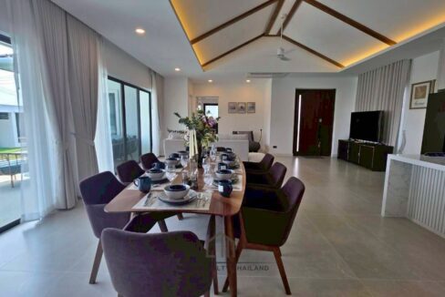 batch_LINE_ALBUM_Raintree_260425_35