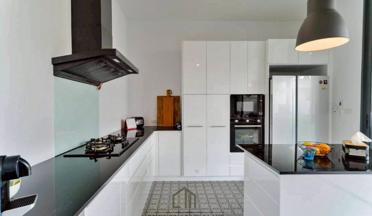 batch_LINE_ALBUM_Stand-alone house soi 114_260426_11