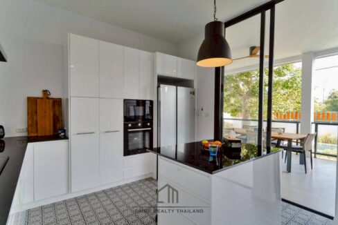 batch_LINE_ALBUM_Stand-alone house soi 114_260426_12