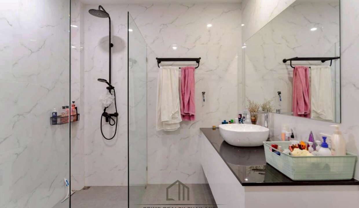 batch_LINE_ALBUM_Stand-alone house soi 114_260426_23