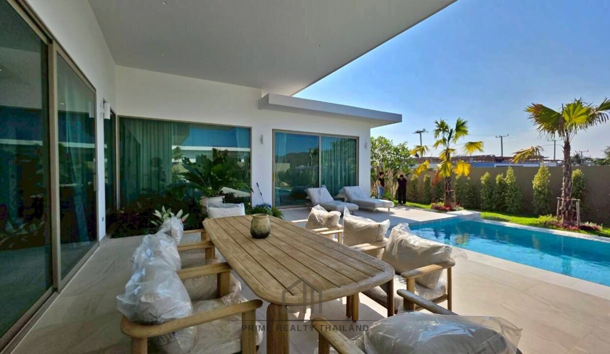 batch_LINE_ALBUM_The Mountains 12.9_260427_15