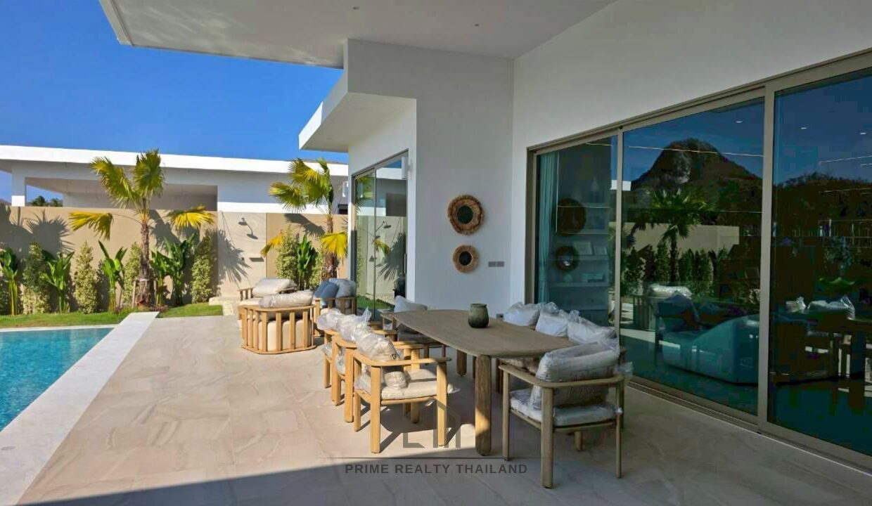 batch_LINE_ALBUM_The Mountains 12.9_260427_20