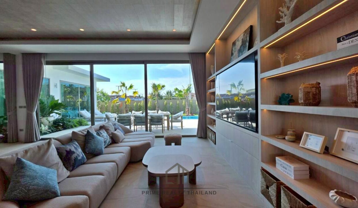 batch_LINE_ALBUM_The Mountains 12.9_260427_32