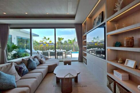 batch_LINE_ALBUM_The Mountains 12.9_260427_32