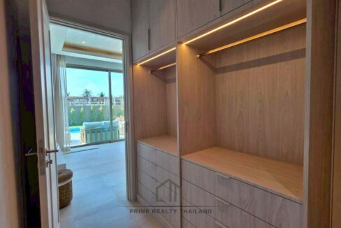 batch_LINE_ALBUM_The Mountains 12.9_260427_33