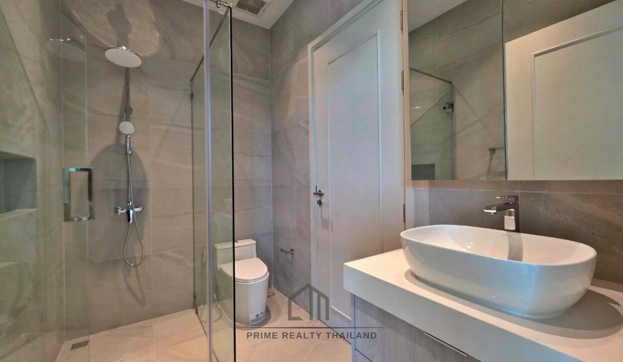 batch_LINE_ALBUM_The Mountains 12.9_260427_42