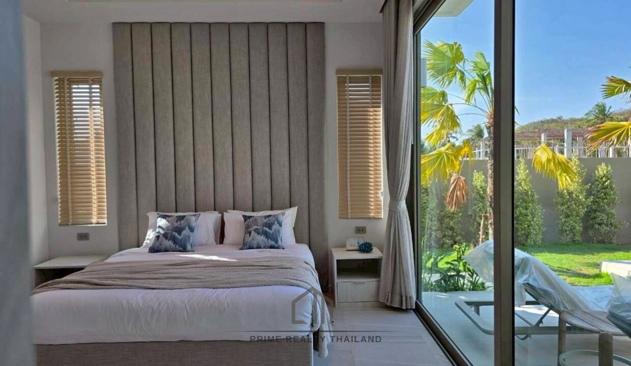 batch_LINE_ALBUM_The Mountains 12.9_260427_43