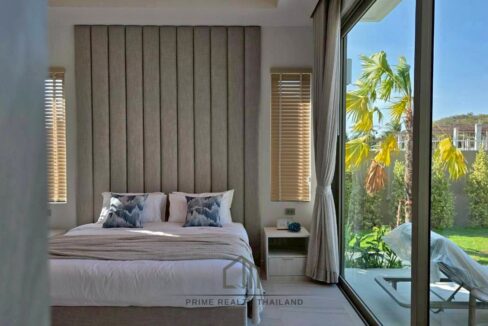 batch_LINE_ALBUM_The Mountains 12.9_260427_44