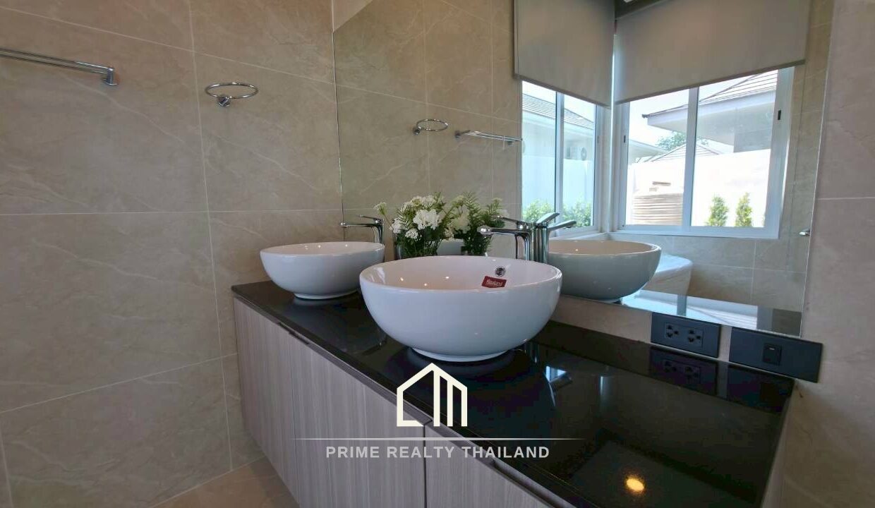 batch_LINE_ALBUM_The Pyne plus 10.8_260408_37