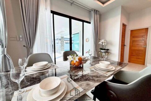 batch_LINE_ALBUM_Villa Town_260426_20