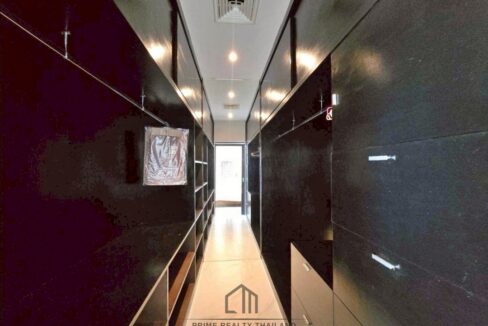batch_LINE_ALBUM_Baan Ing Phu rent_260504_1