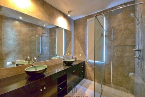 batch_LINE_ALBUM_Baan Ing Phu rent_260504_31