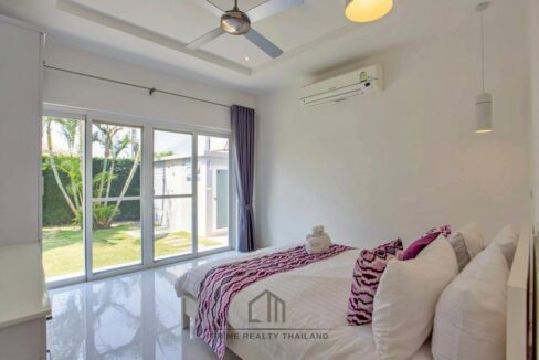 batch_LINE_ALBUM_Mali Signature P.38_260501_28