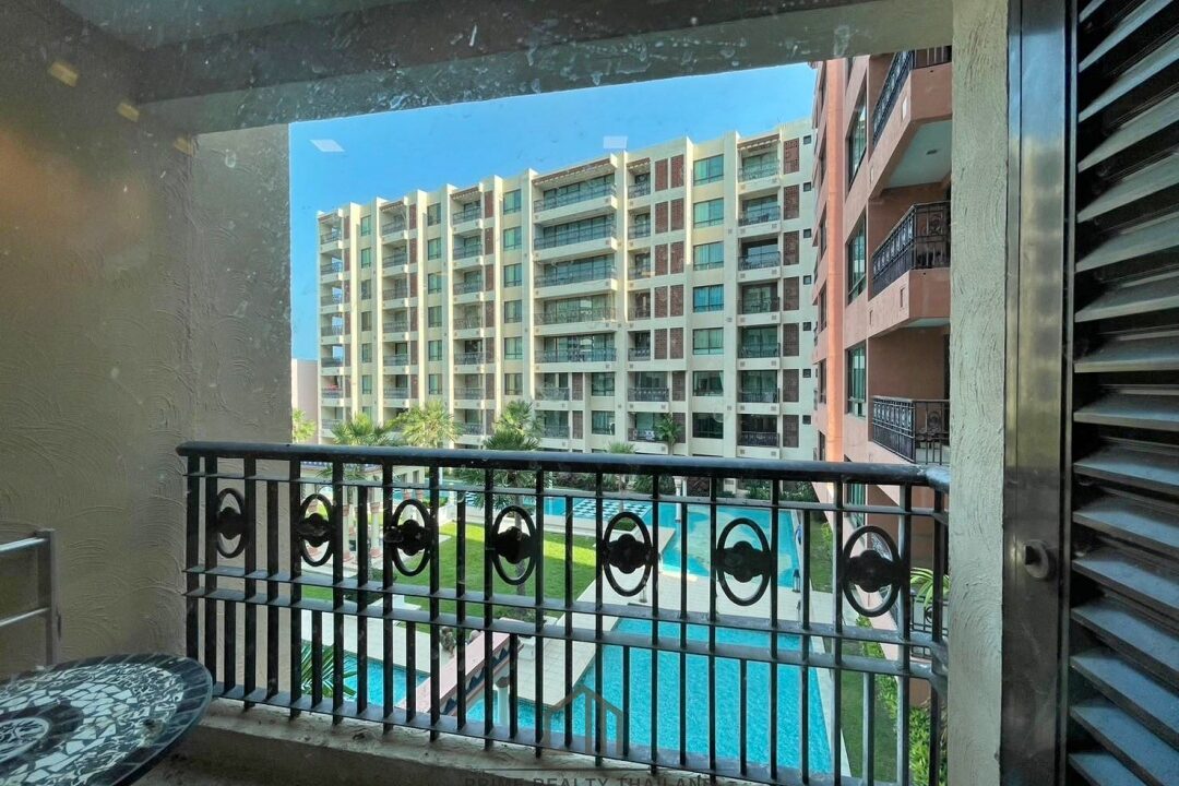 batch_LINE_ALBUM_Marrakesh pool view_260504_7