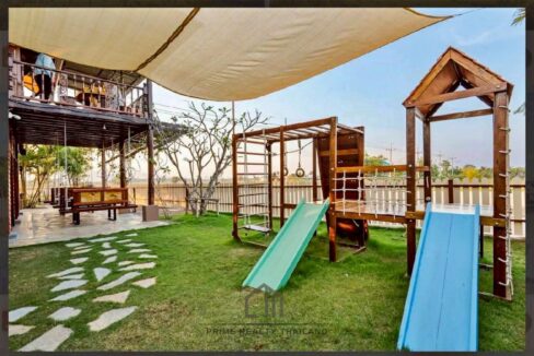 batch_LINE_ALBUM_Restaurant for sale_260503_13