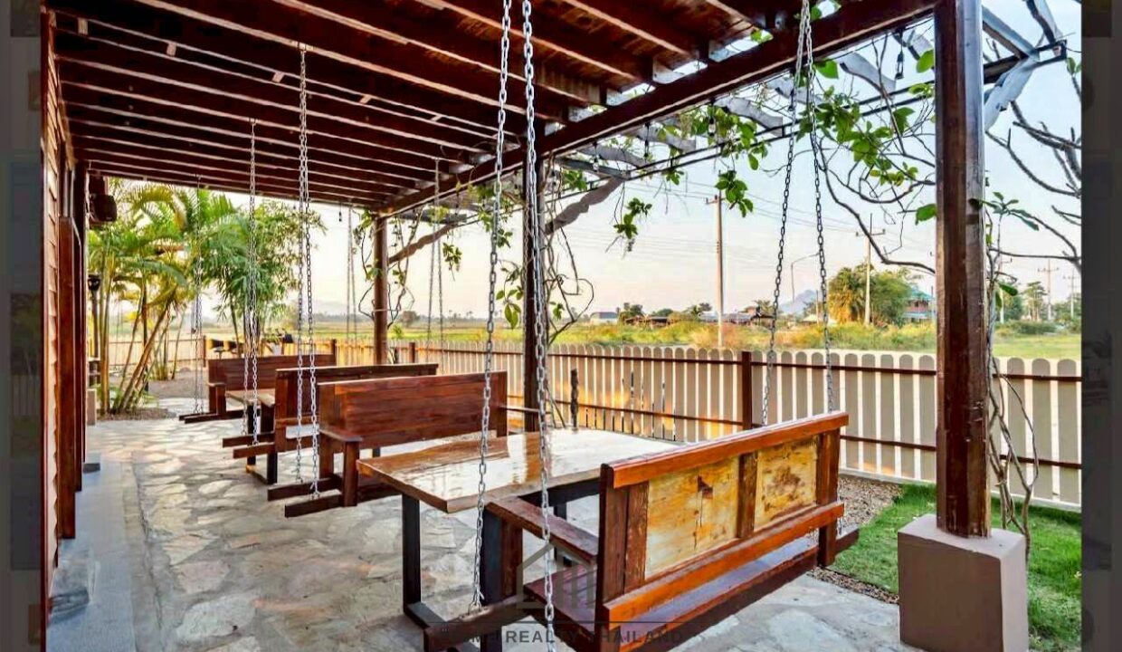 batch_LINE_ALBUM_Restaurant for sale_260503_9
