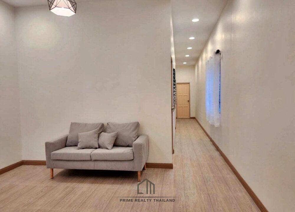 batch_LINE_ALBUM_Townhome102_260529_4