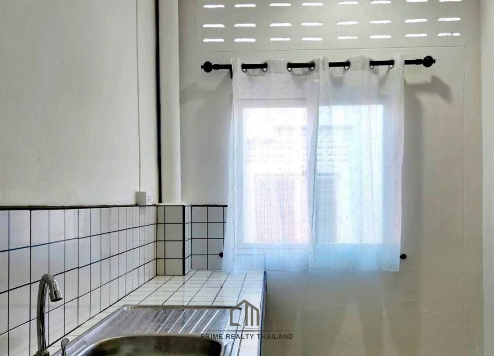batch_LINE_ALBUM_Townhome102_260529_9