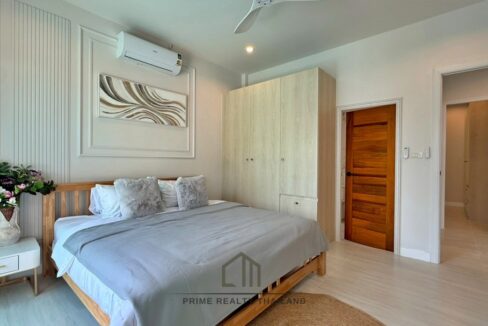 batch_LINE_ALBUM_Villa Town 4_260503_20