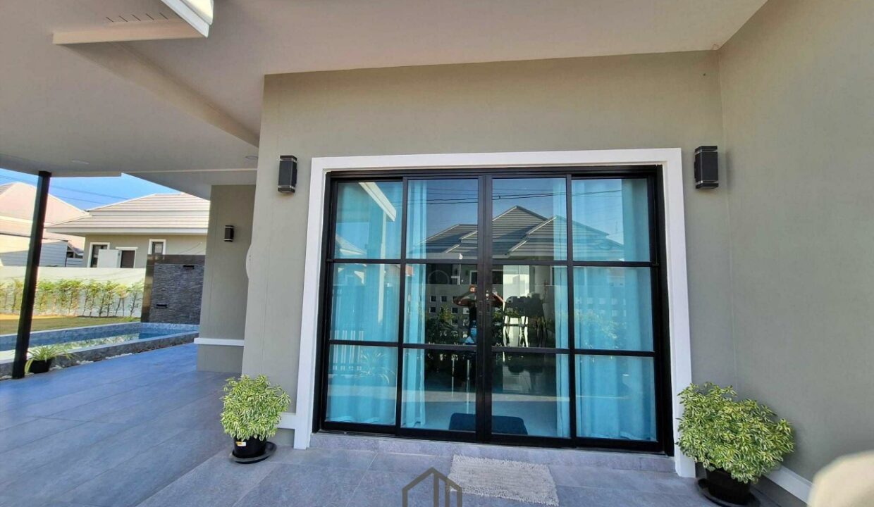 batch_LINE_ALBUM_Villa Town rent_260503_1
