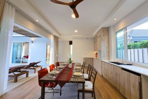 batch_LINE_ALBUM_Black mountain house 55000_260612_11