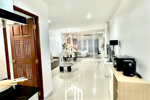 batch_LINE_ALBUM_Room 325_260917_5