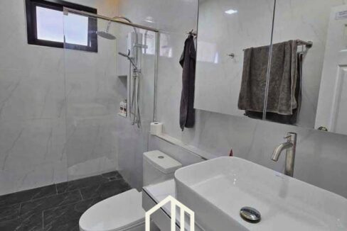 batch_LINE_ALBUM_Huahin112_260720_6