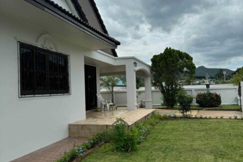 batch_LINE_ALBUM_บ้านเดี่ยวพร้อมที่ดิน 1 ไร่ แถวสมอโพรง_260709_9