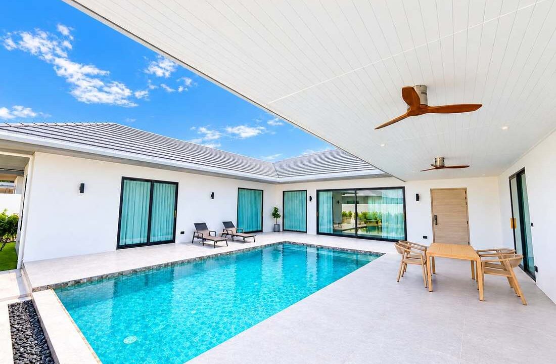 02-pool-terrace