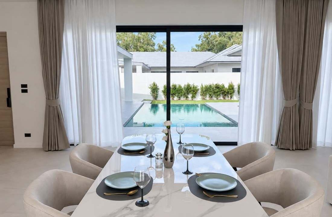04-dining-pool-view