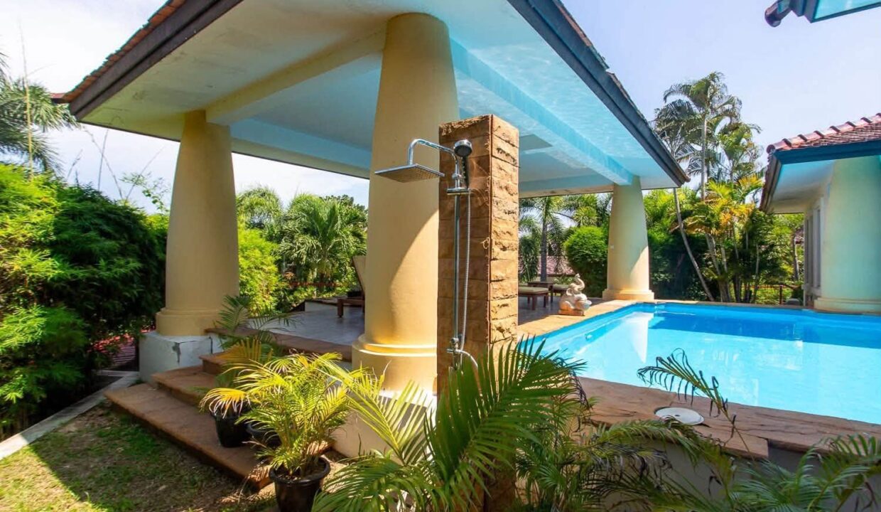 Hua Hin Soi 116 private pool villa 18