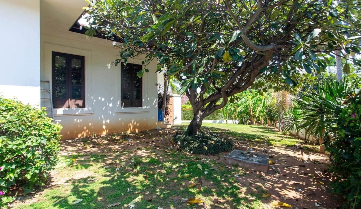 Hua Hin Soi 116 private pool villa 36