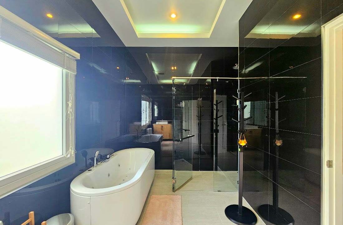 the-view-soi112-21